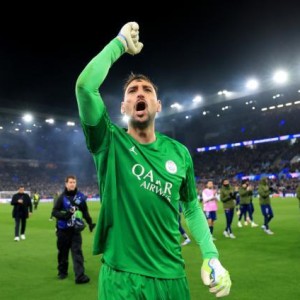 皇冠体育平台-【欧冠】唐纳鲁马力阻维拉，巴黎总比分5比4惊险晋级